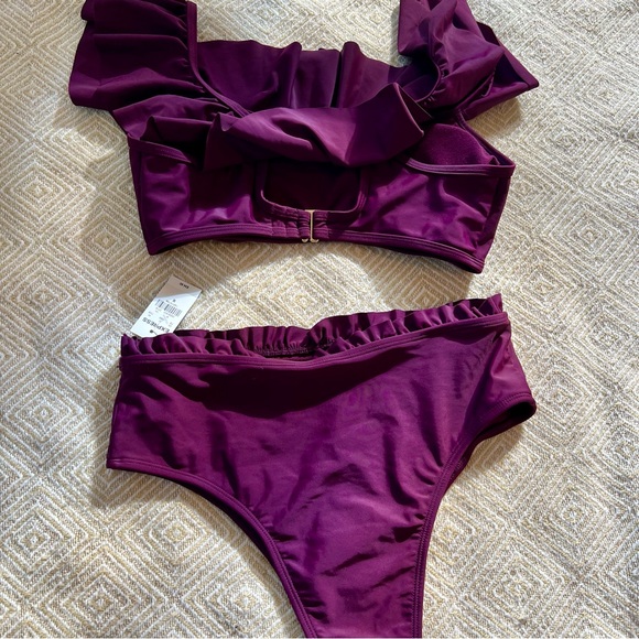 NWT Express medium swim suit set ruffle maroon - Picture 4 of 4
